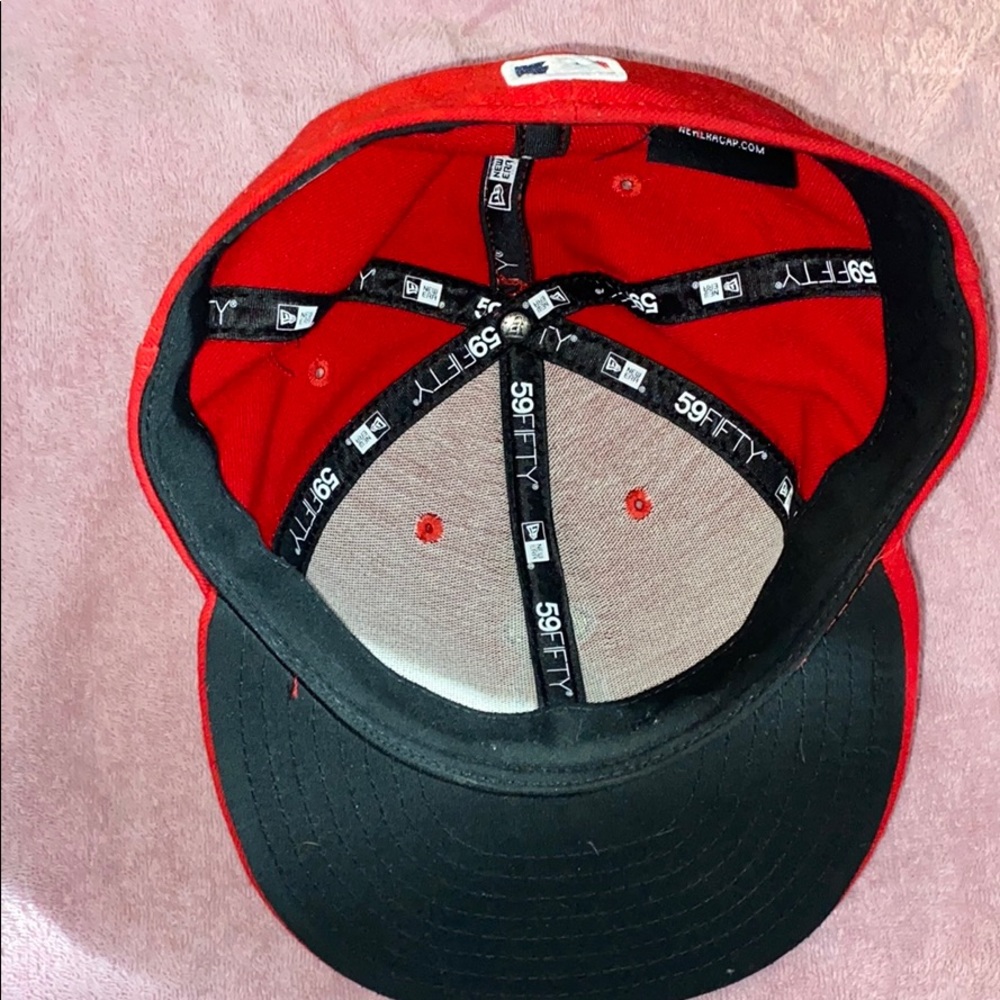 Angels hat - Picture 2 of 2